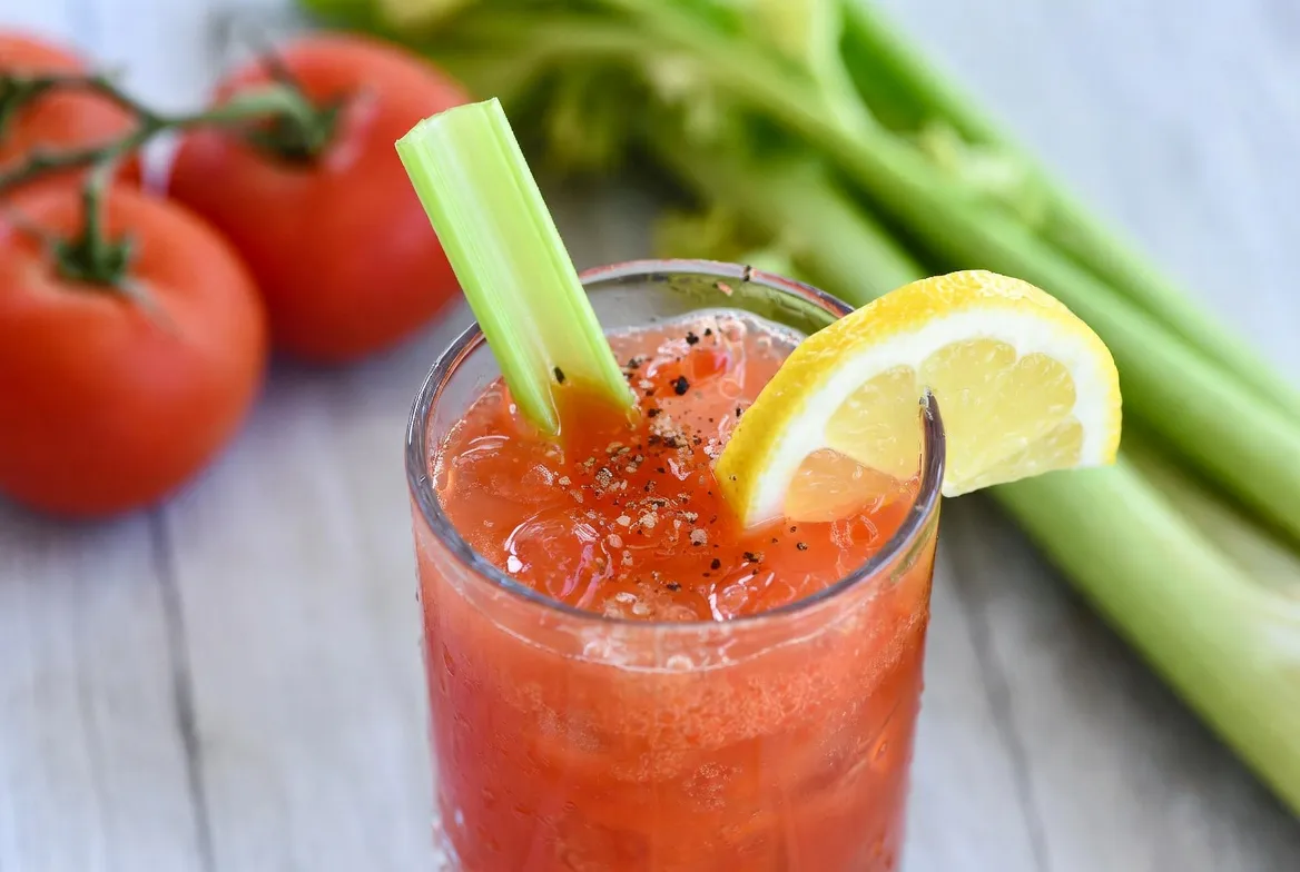 Plat : Jus de tomate-céleri façon Bloody Mary