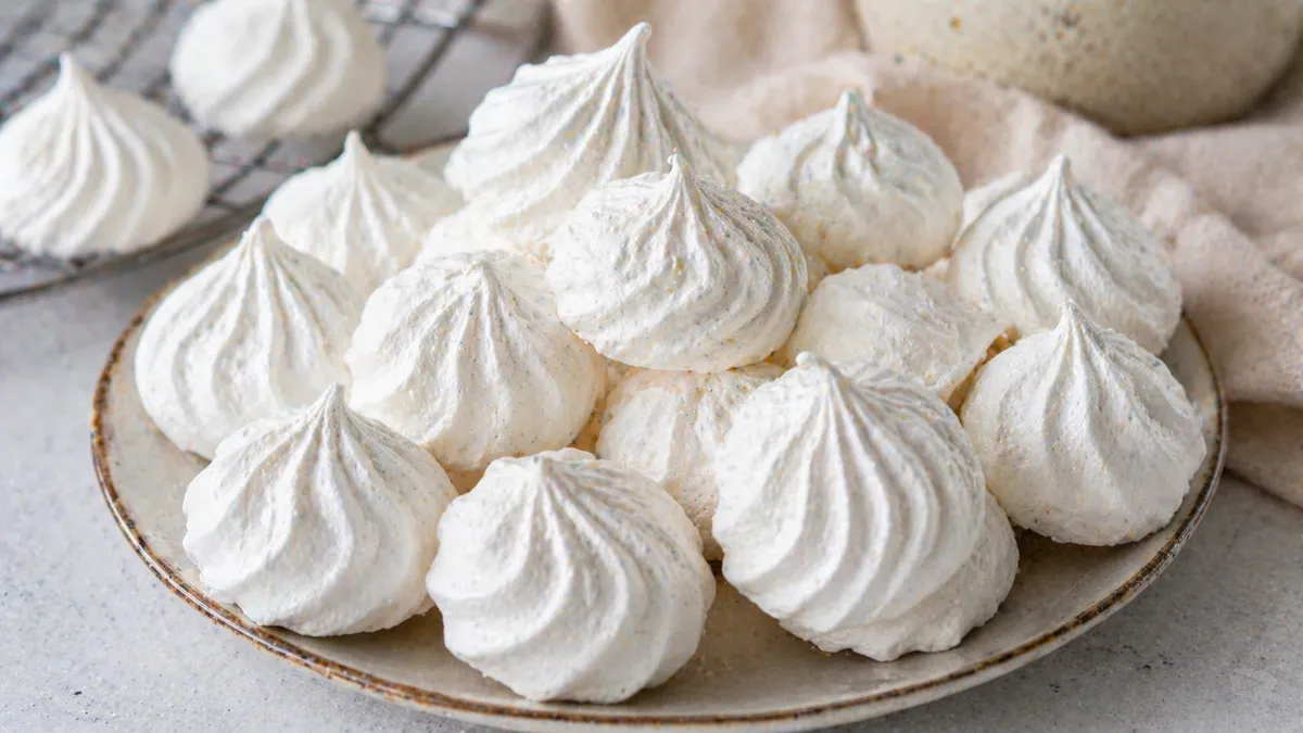 Plat : Meringues françaises craquantes