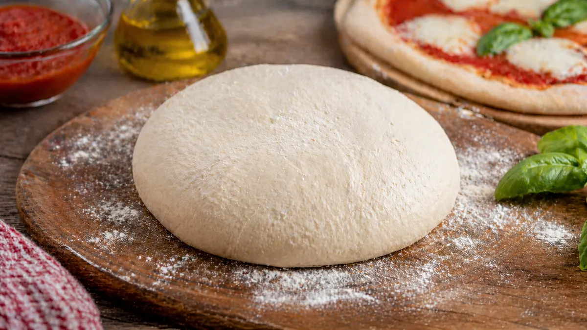 Plat : Pâte à pizza napolitaine