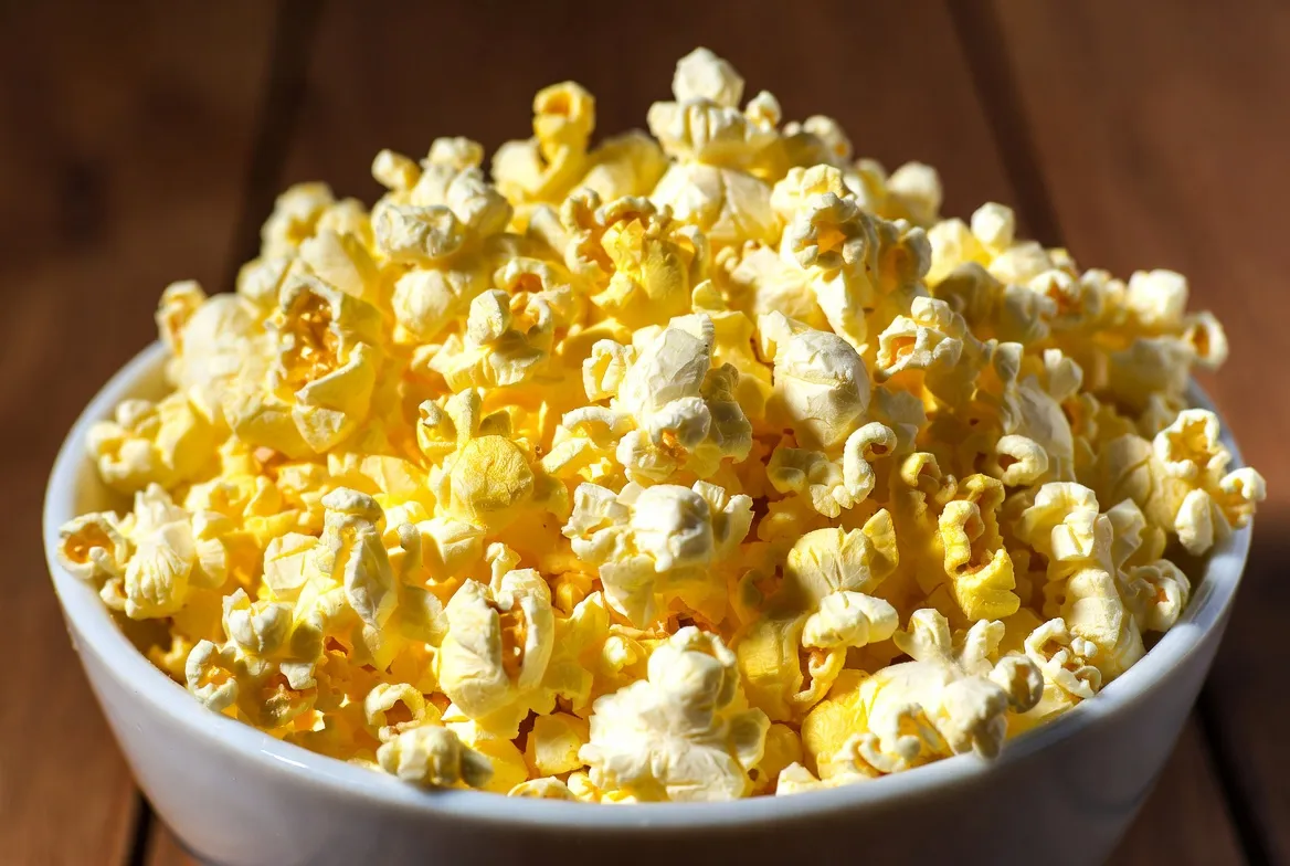 Plat : Pop-corn maison au beurre