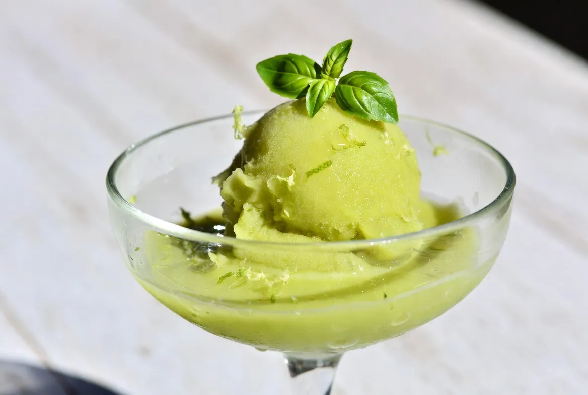 Plat : Sorbet citron vert et basilic