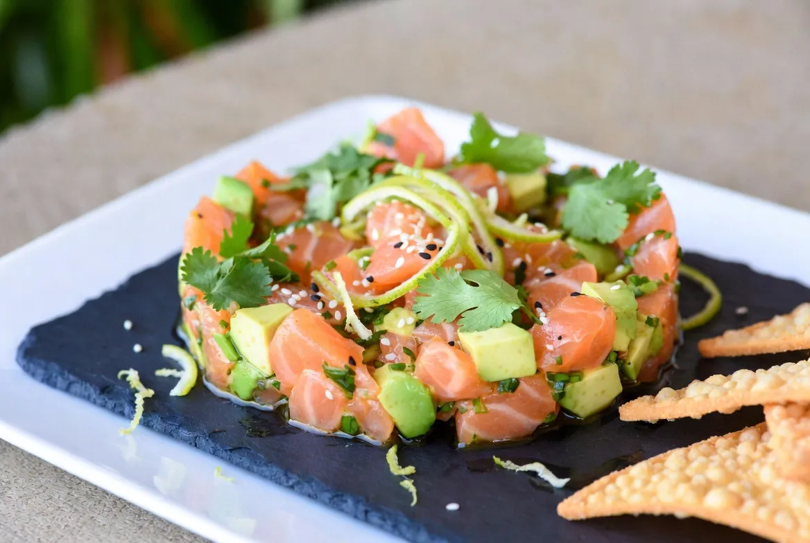 Plat : Tartare de saumon au citron vert