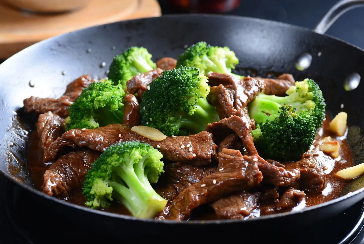 Plat : Wok de bœuf au brocoli sauce huître
