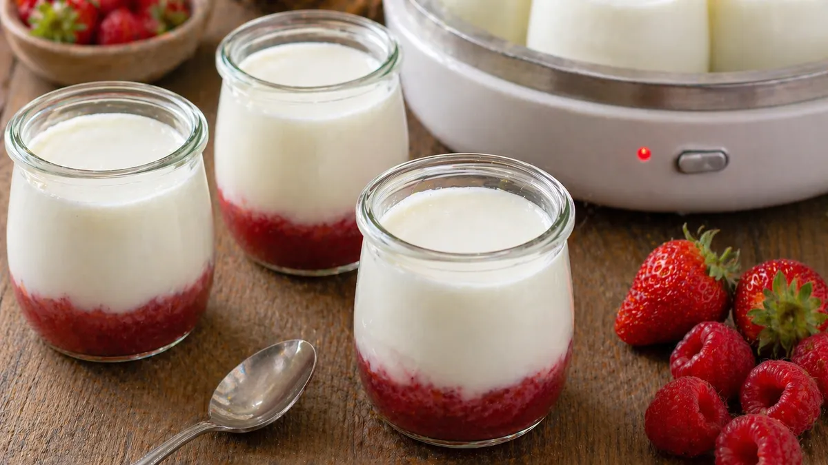 Plat : Yaourts aux fruits mixés